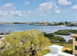 Building Photo - FURNISHED BEACH HOME WITH UNOBSTRUCTED VI...