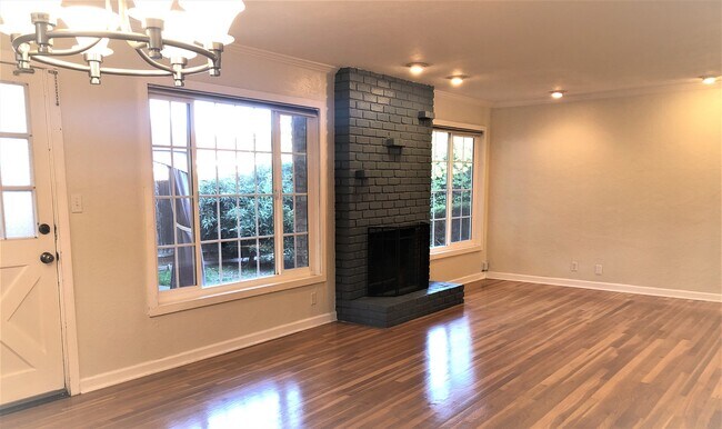 Building Photo - 1464 Carmel Drive