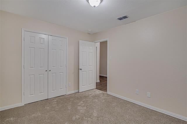 Building Photo - 1112 Emerson Dr