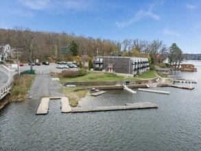 Building Photo - 469 River Styx Rd