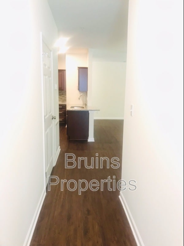 Building Photo - 2606 Pennoak Way