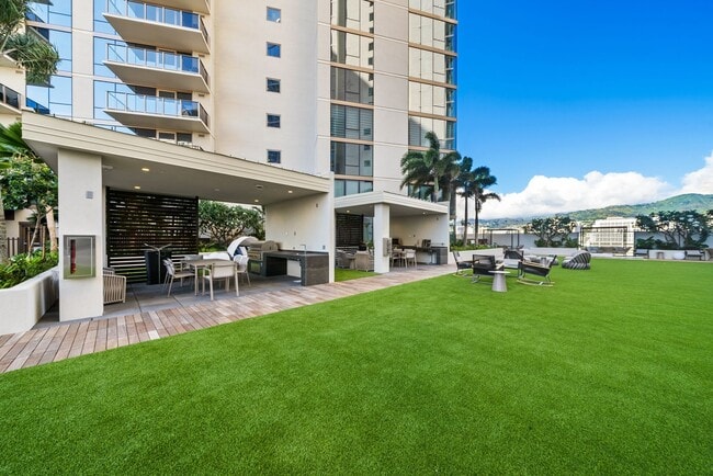 Building Photo - 2350 Sky Ala Moana West #2304