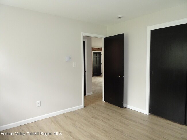 Building Photo - 167 NY-23