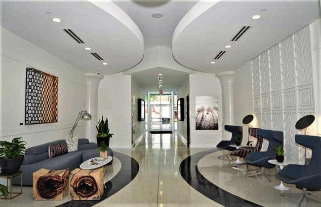 Lobby - 860 Peachtree St NE