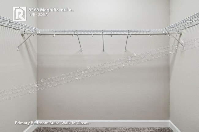 Building Photo - 8568 Magnificent Ln