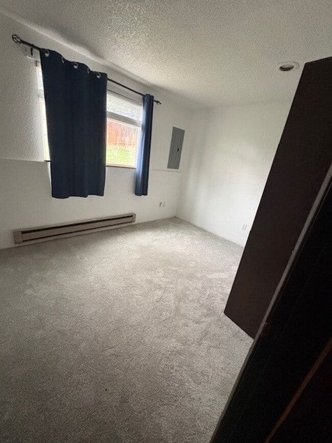 Building Photo - Olympia 4 Plex