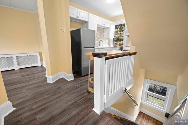 Building Photo - 205 W Main St