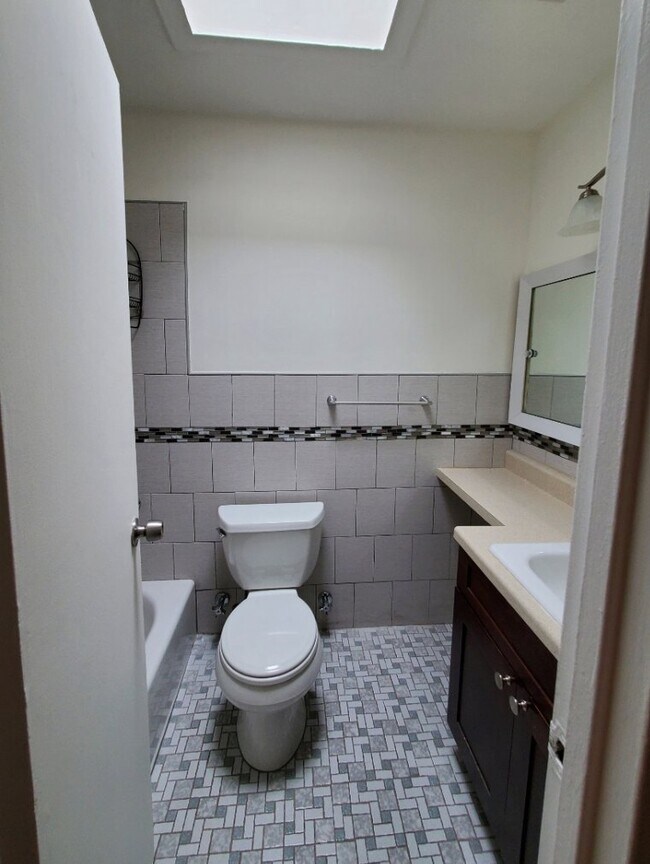 Building Photo - 1366 East 100th Street