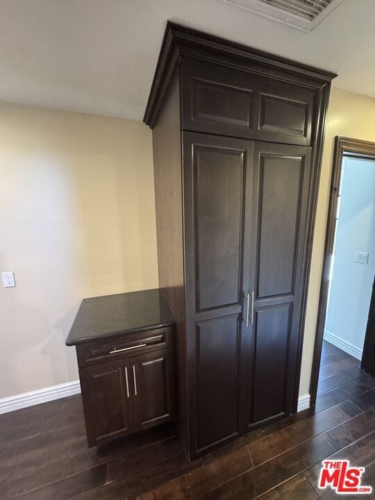 Building Photo - 5515 Ruthwood Dr