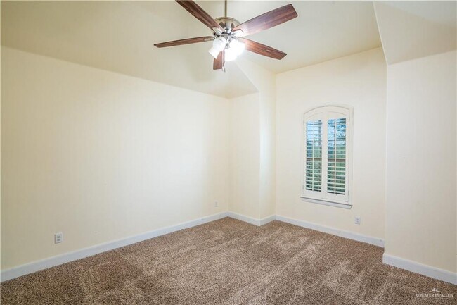 Building Photo - 36 Santa Inez St