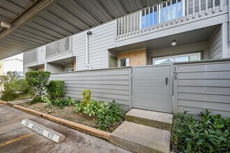 Building Photo - 260 El Dorado Blvd