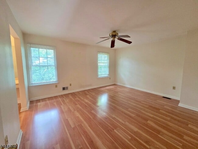 Building Photo - 200 Bamburgh Ct