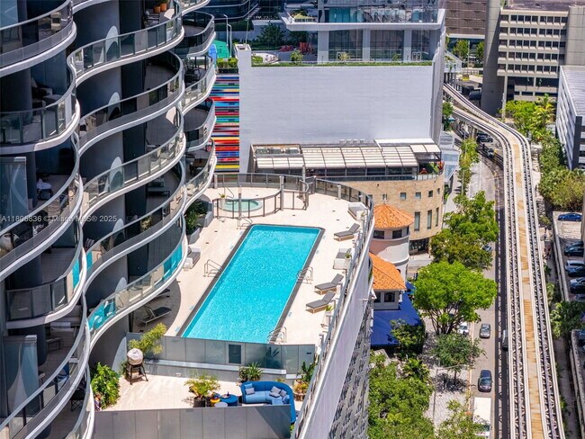 Building Photo - 1000 Brickell Plaza
