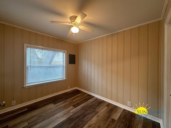 Building Photo - Beautiful 3 Bedroom Home in Fort Walton!