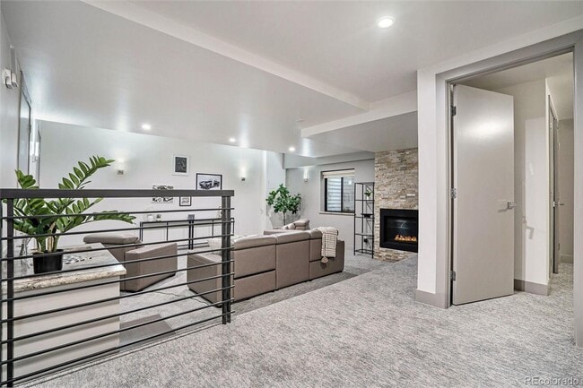 Building Photo - Truly one-of-a-kind in the Highlands home ...