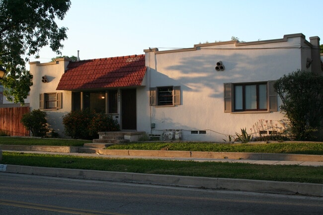 Building Photo - 4003 3rd St