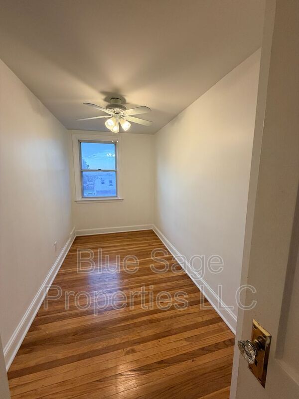 Building Photo - 314 Spruce St