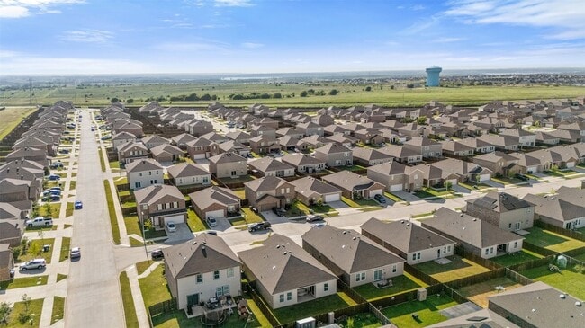 Building Photo - 10357 Rosegreen Ln