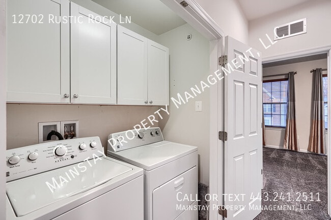 Building Photo - 12702 Rustic Rock Ln