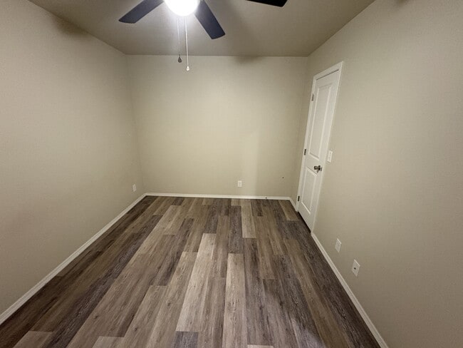 Building Photo - 2023 N Atlanta Ct