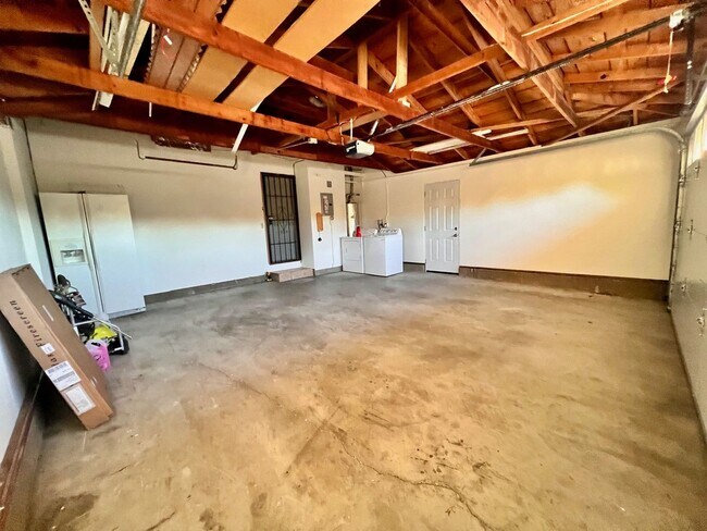 Building Photo - SAN JOSE - Single level 3 bedroom 2 bath home