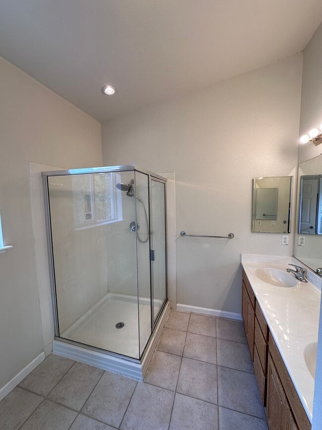 Building Photo - $5,500/month – Spacious Daly City Home for Rent
