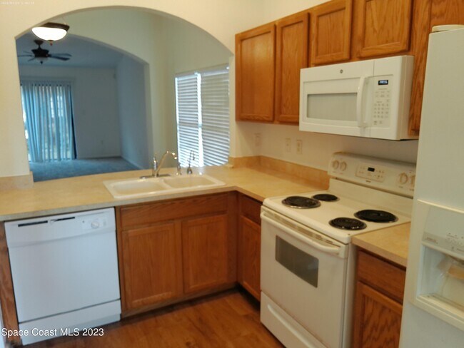 Building Photo - 435 Margie Dr