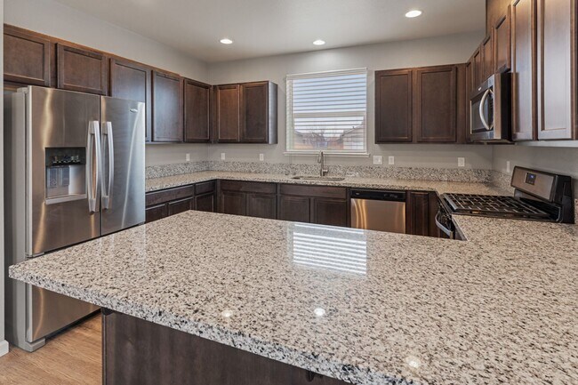 Building Photo - Trailer Parking, Newer house with Low main...