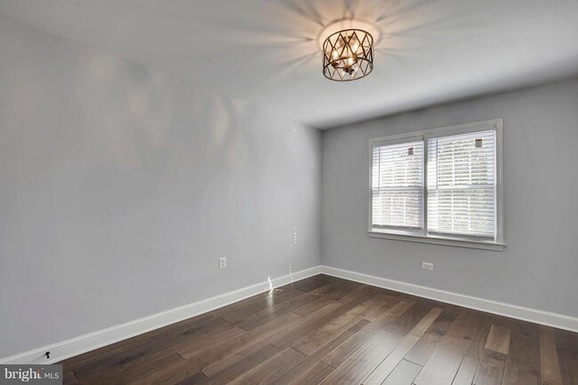 Building Photo - 6317 Olde Towne Ct