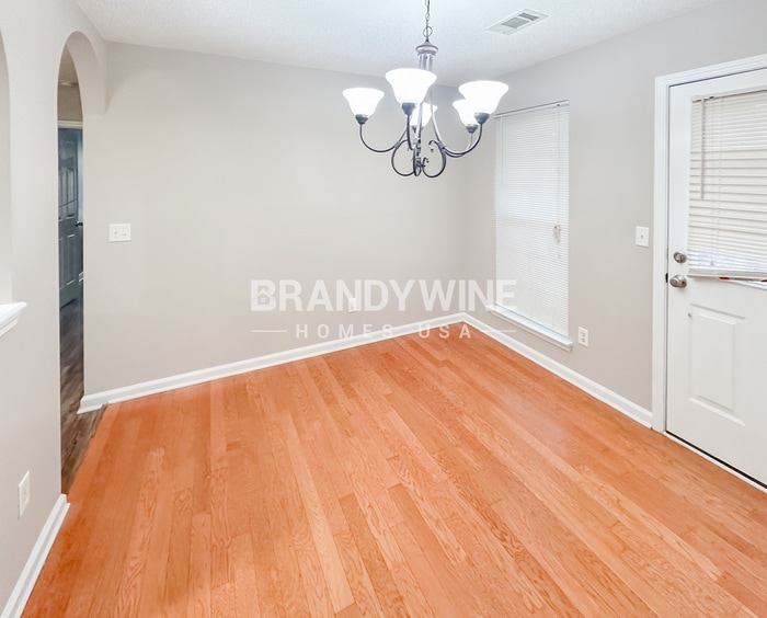 Building Photo - 4830 Buckeye Pl