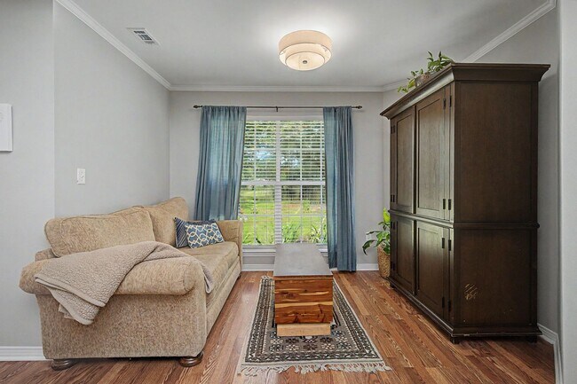 Building Photo - FIVE Bedroom Home in Bluewater Bay
