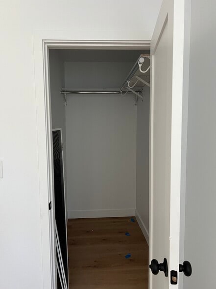 Building Photo - 10346 Pounds Ave