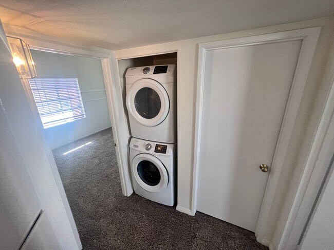 Building Photo - Princessa Estates 2 Bedroom + Loft in Cany...
