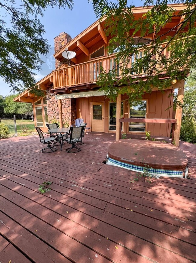 Building Photo - 21 Mills Ln