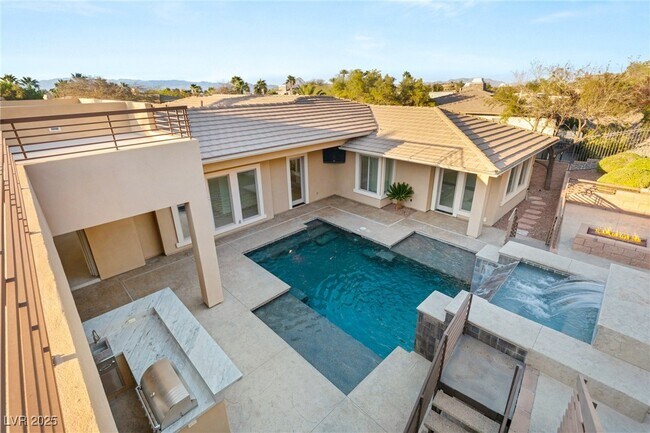 Building Photo - 540 Regents Gate Dr