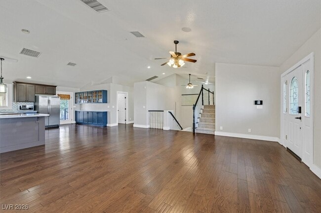 Building Photo - 391 E Kimberly Dr