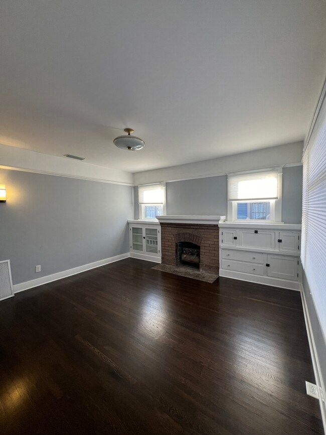 Livingroom - 3234 W 27th St