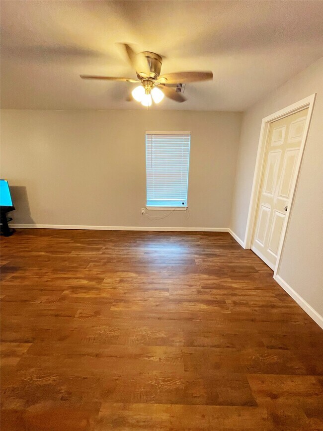 Building Photo - 3627 Keeland St