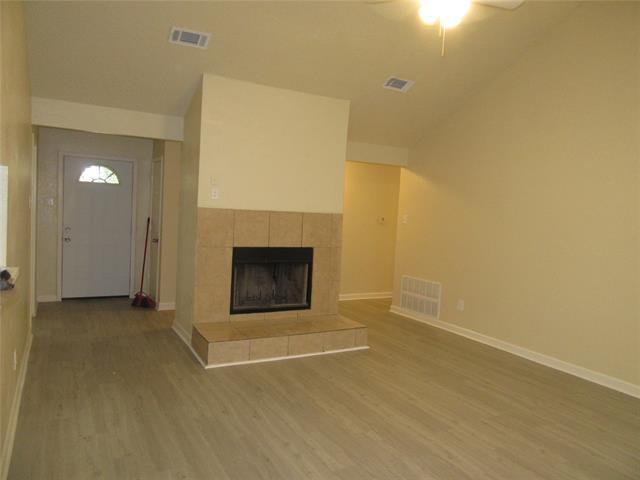 Building Photo - 1345 Roan Dr