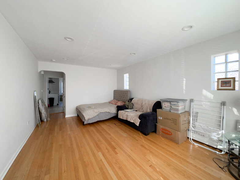 Building Photo - 2728 N 75th Ave