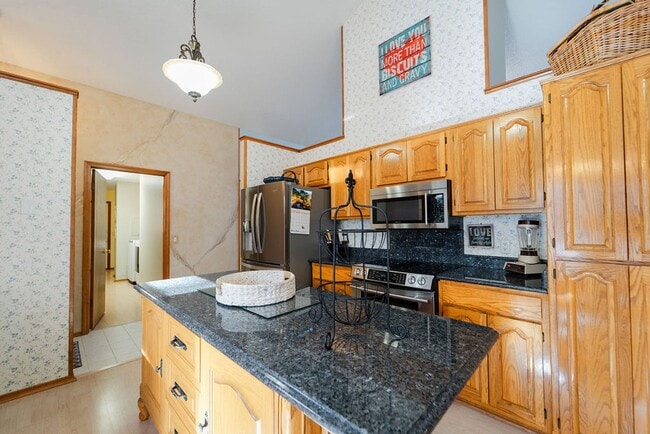 Building Photo - Charming, 2 Bedroom, 2 Bath, 1 car garage with a beautiful gazebo.