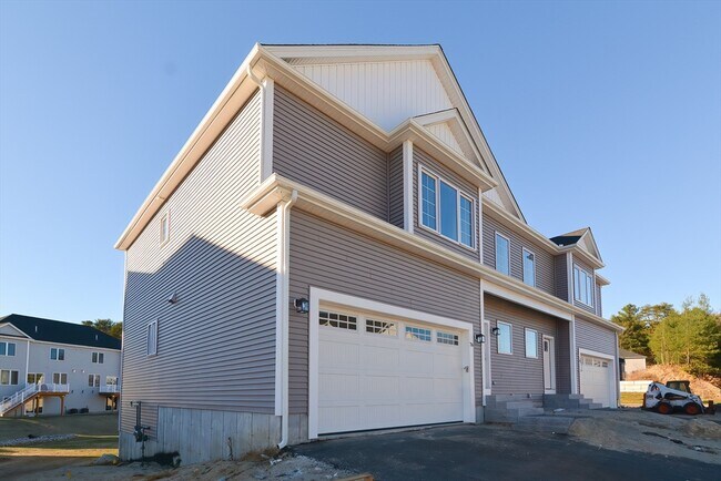 Building Photo - 76 Pouts Ln