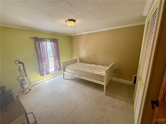 Building Photo - 379 Pawling St
