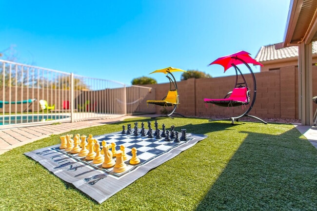 Building Photo - 1550 N Desert Willow St