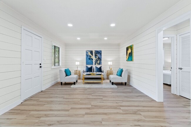 Building Photo - Beautiful Home | Completely Remodeled | Pr...