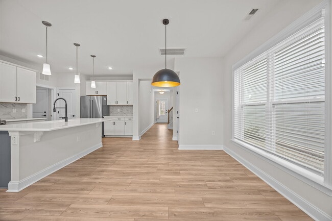 Building Photo - 2561 Legrande Way