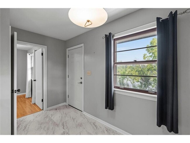 Building Photo - 1435 Englert Rd