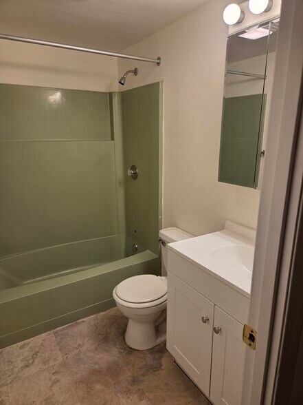 Building Photo - 50 Webster St