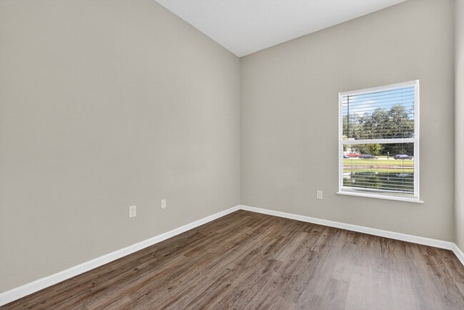 Building Photo - 209 Larkin Pl