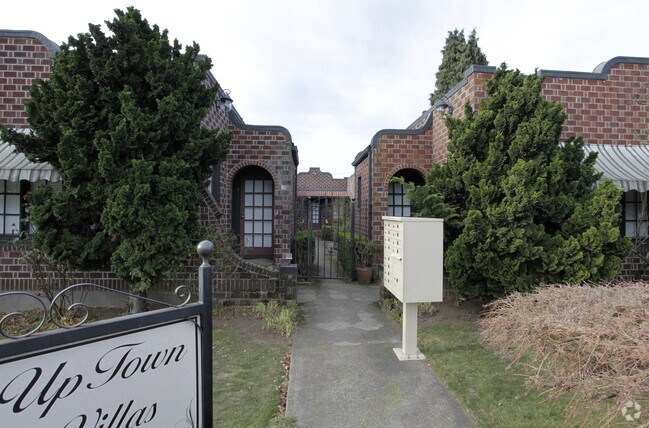 Building Photo - Uptown Villas